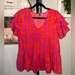 EUC Michelle McDowell Size Small Oversized Vibrant Pink and Orange Women's Top‎